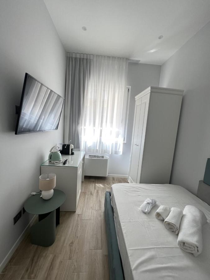 Il Tempio Degli Artisti - Suites Бари Екстериор снимка
