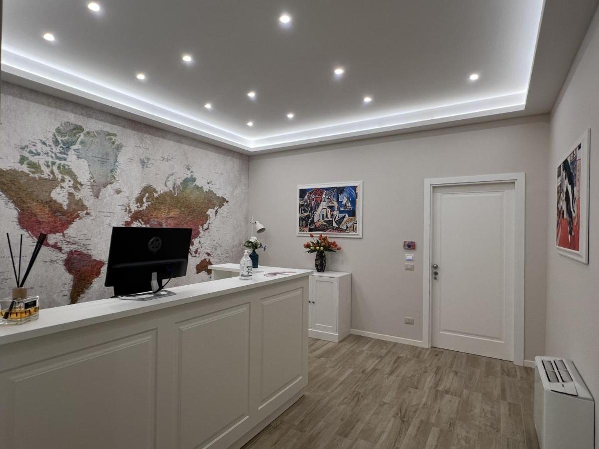 Il Tempio Degli Artisti - Suites Бари Екстериор снимка